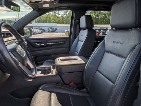 Used 2022 GMC Yukon Denali AWD/4WD image 11