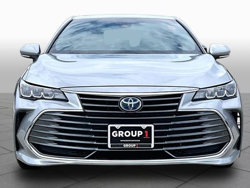 Used 2021 Toyota Avalon XLE w/ Moonroof Package FWD image 4