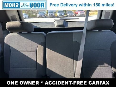 Used 2023 Chevrolet Traverse LT image 35