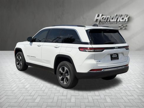 Used 2024 Jeep Grand Cherokee Limited 4xe w/ Luxury Tech Group II AWD/4WD image 7