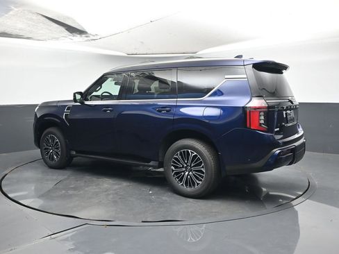 Used 2026 Nissan Armada SL RWD image 3