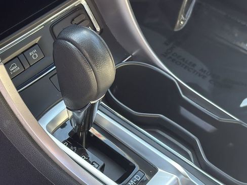 Used 2019 Subaru Ascent Limited w/ Popular Package #2A AWD/4WD image 19