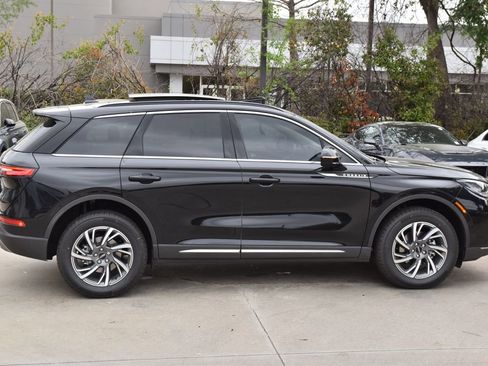 New 2026 Lincoln Corsair Premiere image 5