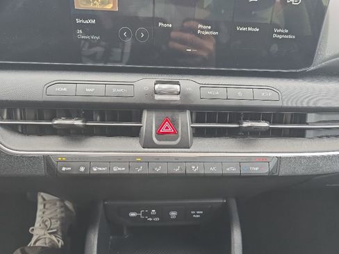 Used 2025 Kia K4 FWD image 20