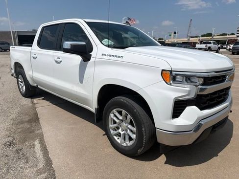 Used 2023 Chevrolet Silverado 1500 LT AWD/4WD image 6
