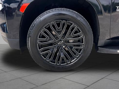 Used 2021 Chevrolet Tahoe LT w/ LT Signature Package RWD image 11