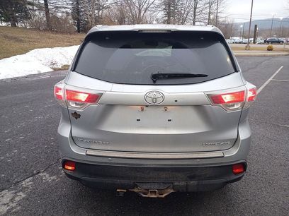 Used 2016 Toyota Highlander Limited