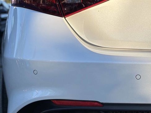 Used 2019 Alfa Romeo Giulia Quadrifoglio w/ Driver Assist Dynamic Package image 31