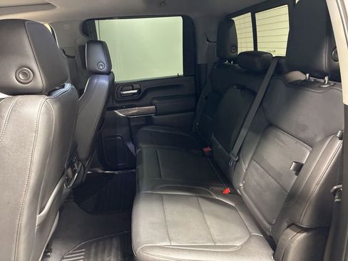 Used 2020 Chevrolet Silverado 2500 LTZ w/ LTZ Premium Package image 17