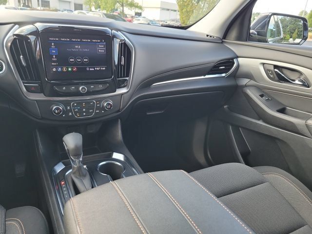 Used 2021 Chevrolet Traverse LT FWD image 12
