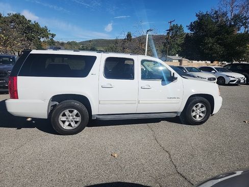 Used 2014 GMC Yukon XL SLT image 6