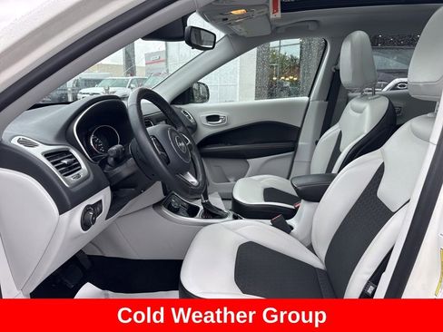 Used 2019 Jeep Compass Latitude w/ Cold Weather Group AWD/4WD image 11