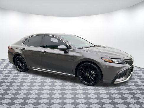 Used 2024 Toyota Camry XSE image 1