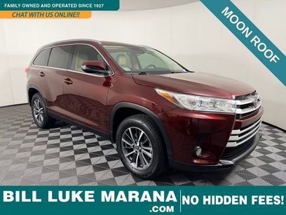 Used 2019 Toyota Highlander SE