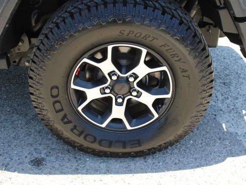 Used 2021 Jeep Wrangler Unlimited Rubicon AWD/4WD image 11