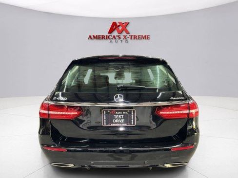 Used 2017 Mercedes-Benz E 400 4MATIC Wagon image 5