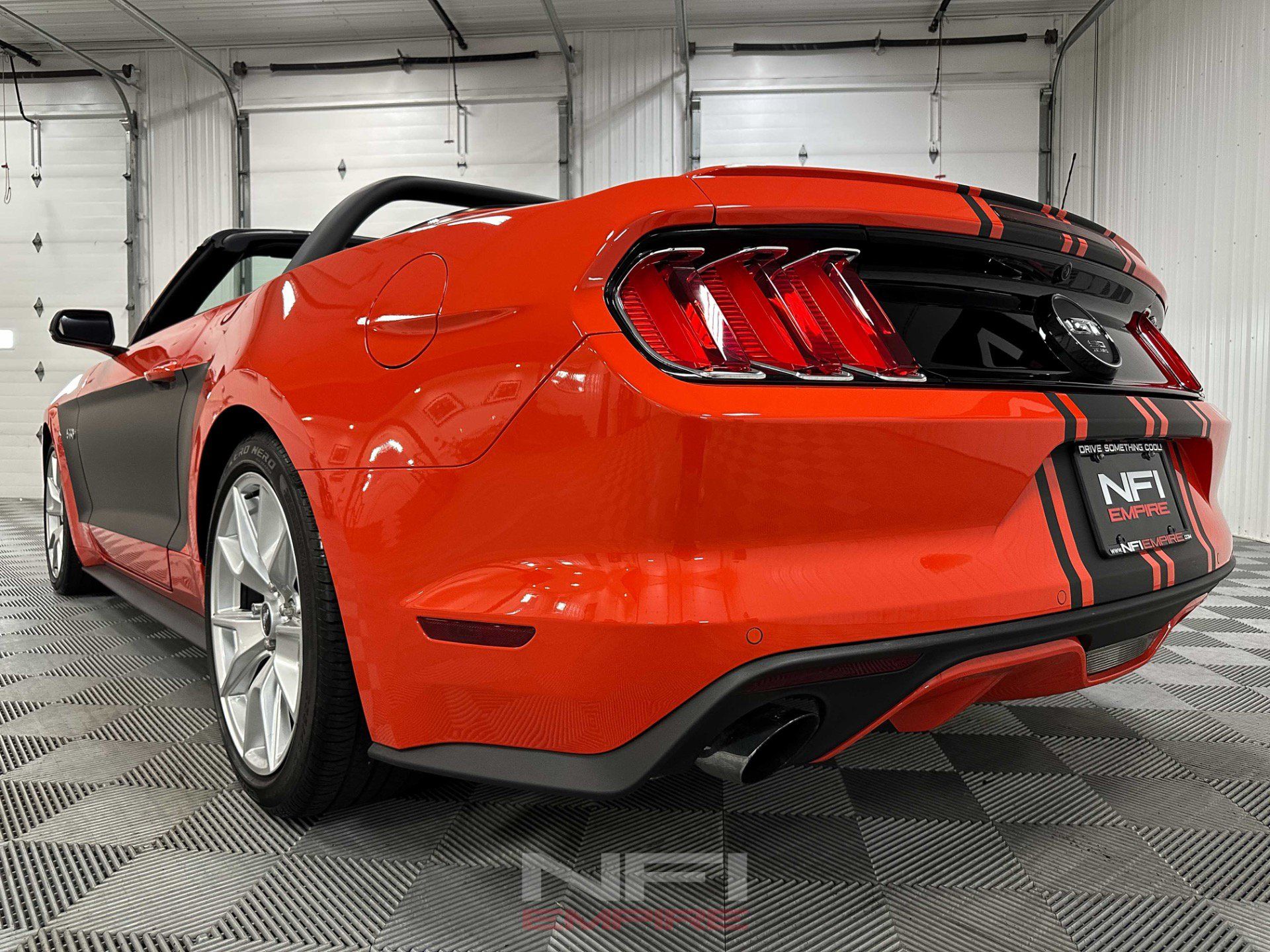 Used 2015 Ford Mustang GT Premium w/ Equipment Group 401A RWD image 30