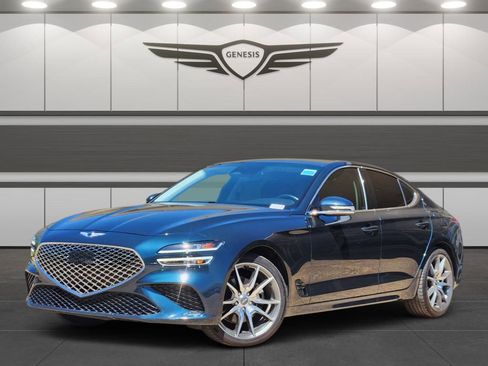 Used 2023 Genesis G70 2.0T RWD image 1