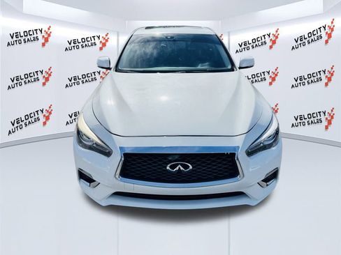 Used 2018 INFINITI Q50 Luxe w/ Essential Package (3.0T Luxe) image 8
