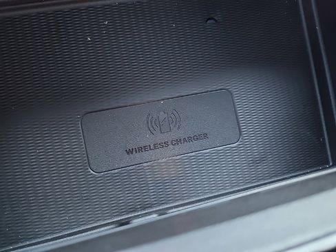 New 2025 Jeep Grand Cherokee Altitude image 60