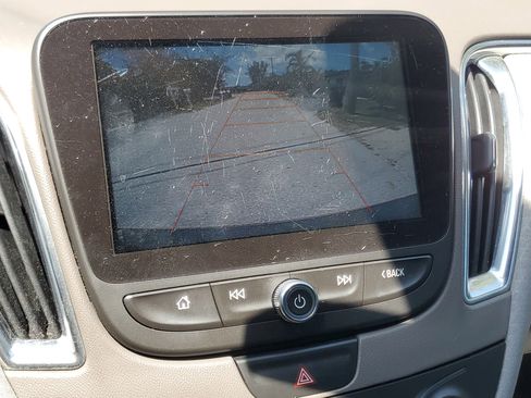 Used 2016 Chevrolet Malibu LT image 24