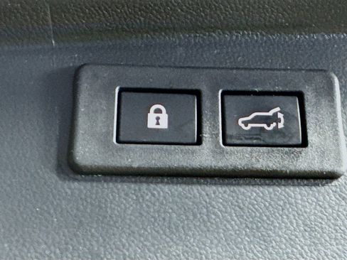 Used 2021 Subaru Outback Premium AWD/4WD image 30