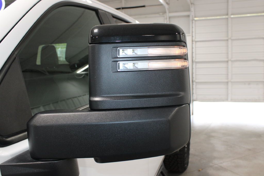 Used 2025 Chevrolet Silverado 2500 ZR2 w/ Technology Package AWD/4WD image 16