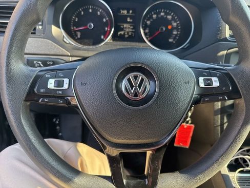 Used 2016 Volkswagen Jetta S image 8