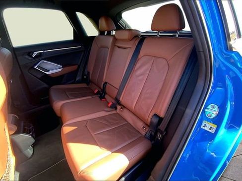 Used 2020 Audi Q3 2.0T Premium w/ Convenience Package image 18