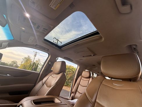 Used 2016 Cadillac Escalade ESV Platinum image 28