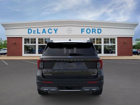 New 2026 Ford Explorer Active w/ Active Comfort Package image 6