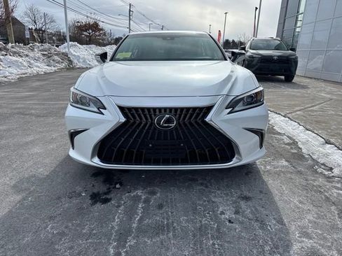 Used 2022 Lexus ES 350 image 9