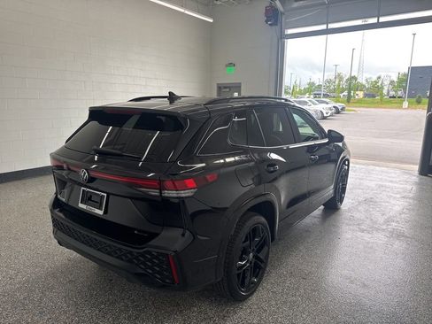 New 2026 Volkswagen Tiguan SE R-Line AWD/4WD image 5