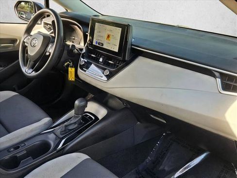 Used 2023 Toyota Corolla LE image 21