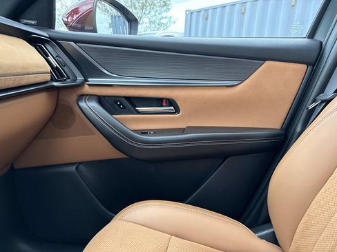 Certified 2025 MAZDA CX-90 3.3 Turbo S w/ Premium Plus image 36