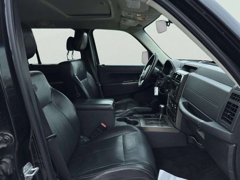 Used 2011 Jeep Liberty Limited w/ Sky's The Limit Group AWD/4WD image 20