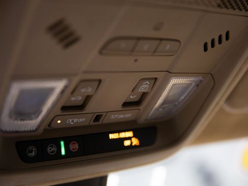 Used 2020 Cadillac XT6 Premium Luxury w/ Platinum Package image 30