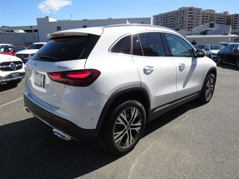 Used 2025 Mercedes-Benz GLA 250 4MATIC image 4