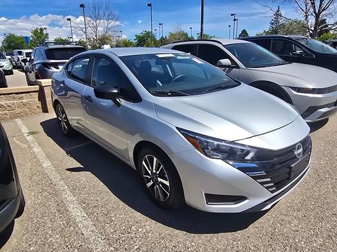Used 2025 Nissan Versa S w/ S Plus Package FWD image 17