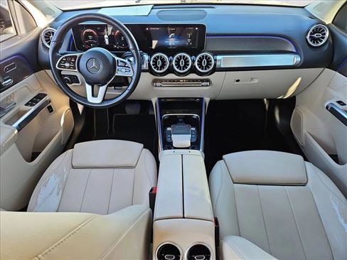 Used 2021 Mercedes-Benz GLB 250 image 17