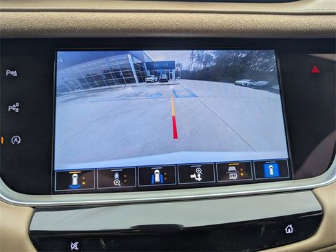 Used 2022 Cadillac XT5 Premium Luxury w/ Platinum Package image 18