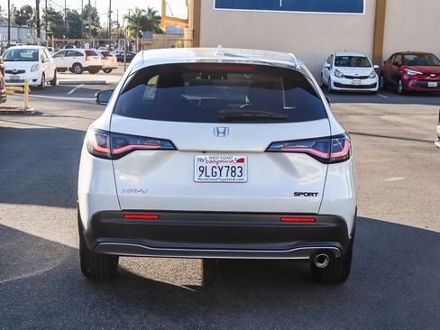 Used 2024 Honda HR-V Sport image 8