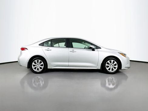 Certified 2025 Toyota Corolla LE FWD image 8