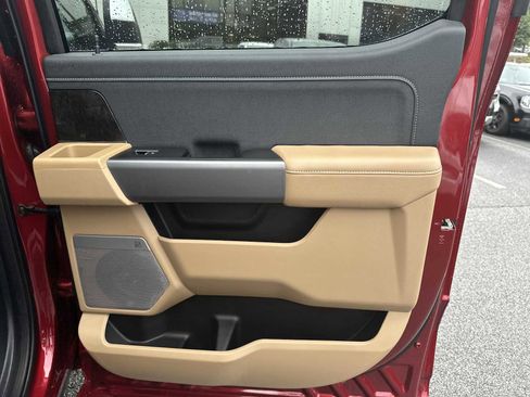 Used 2025 Ford F250 Lariat w/ Lariat Ultimate Package image 30