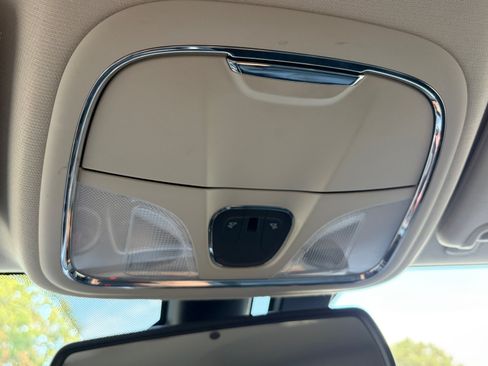 Used 2017 Jeep Cherokee Limited AWD/4WD image 26