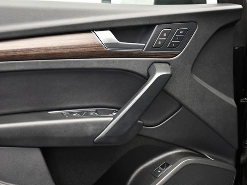 Certified 2023 Audi Q5 2.0T Premium w/ Convenience Package image 34