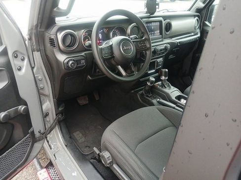 Used 2023 Jeep Wrangler Sport image 37