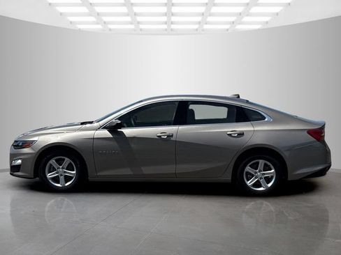 Used 2023 Chevrolet Malibu LT w/ Driver Confidence Package FWD image 4