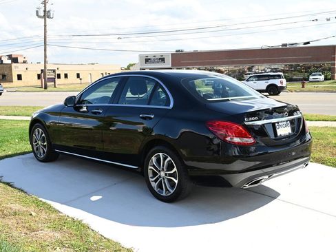 Used 2017 Mercedes-Benz C 300 4MATIC Sedan image 7