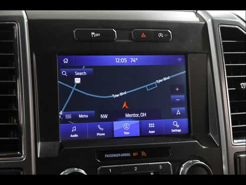 Used 2019 Ford F150 XLT w/ Equipment Group 302A Luxury AWD/4WD image 13